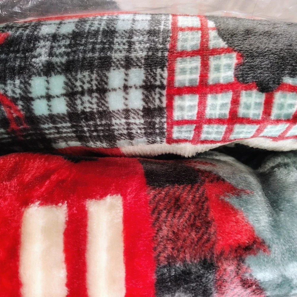 Regal Comfort Mountain Christmas Flannel Throw‎ Blanket 50x60 Phyllis Dobbs